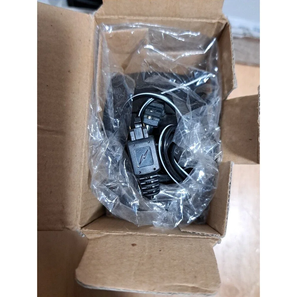 Ericsson DH 618 Cellphone in Original Box NOT TESTED AS IS